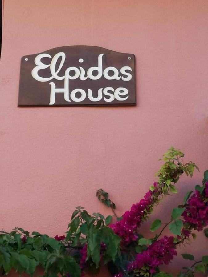 Elpidas House ปาร์กา ภายนอก รูปภาพ